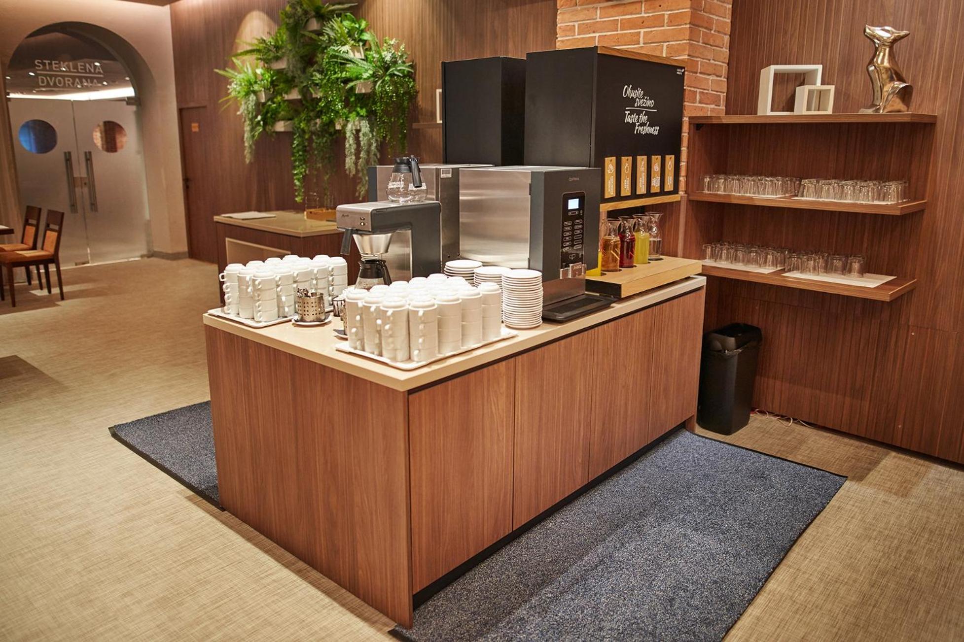 Villas - Hotel & Resort Adria 安卡兰 外观 照片