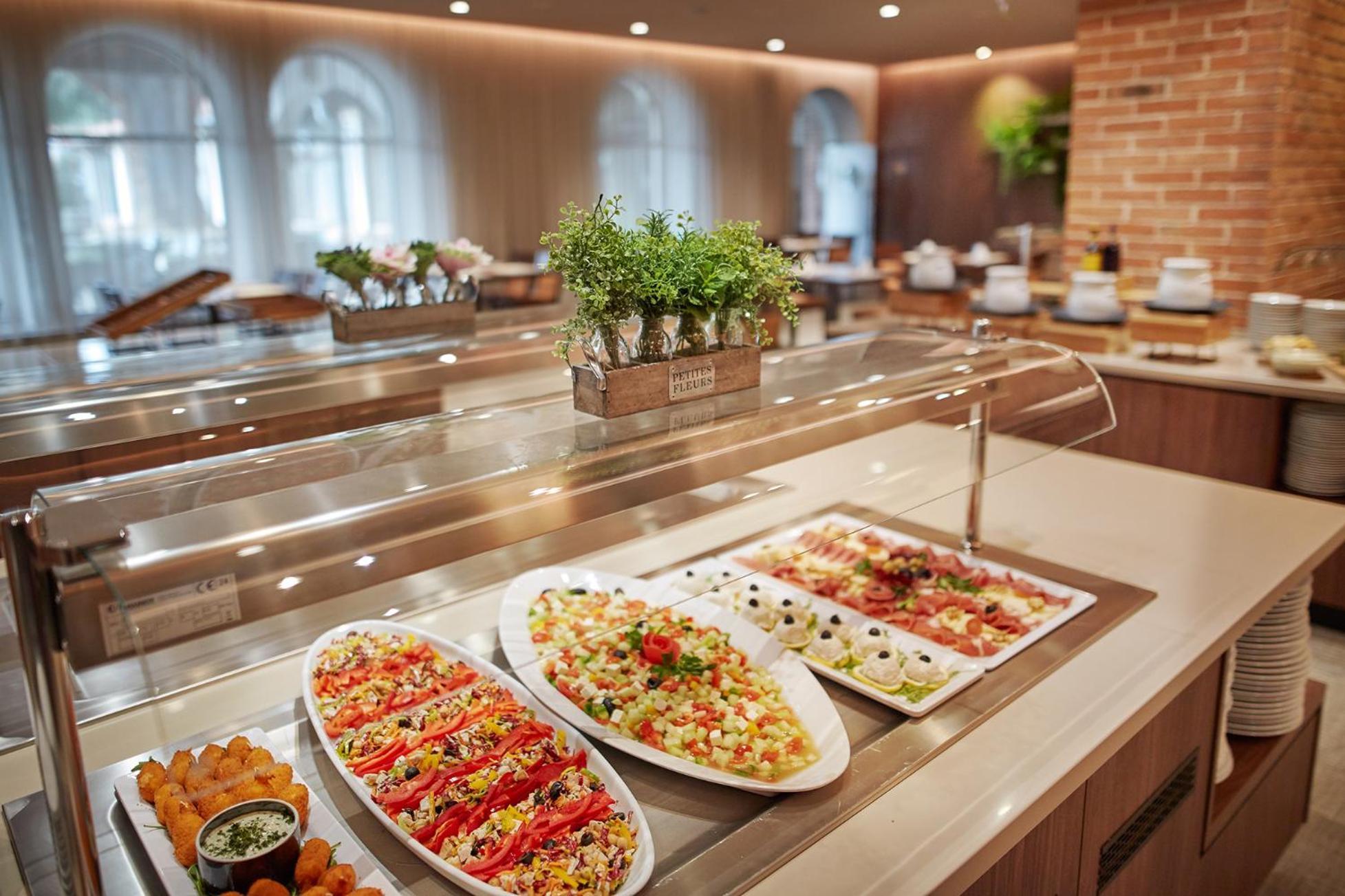 Villas - Hotel & Resort Adria 安卡兰 外观 照片